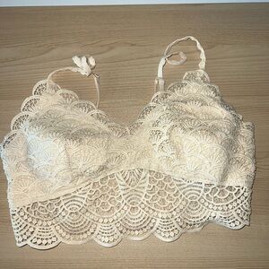 Elegant Lace Bralette in Cream